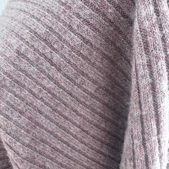Mauve Crew Neck Horizontal Ribbed Super Soft Sweater - XS - Picture 9 of 9